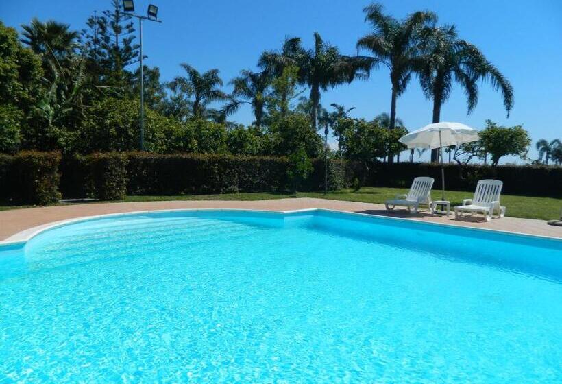 Отель Agriturismo La Grevillea