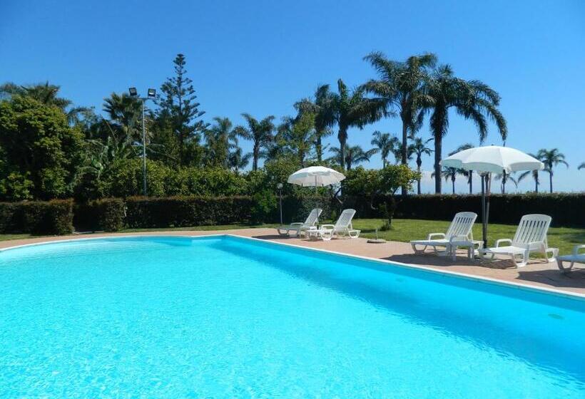 Отель Agriturismo La Grevillea