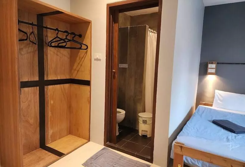 Общежитие Dfeel House