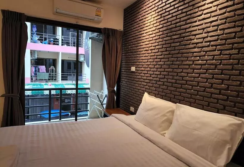 Общежитие Dfeel House