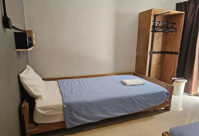 Общежитие Dfeel House