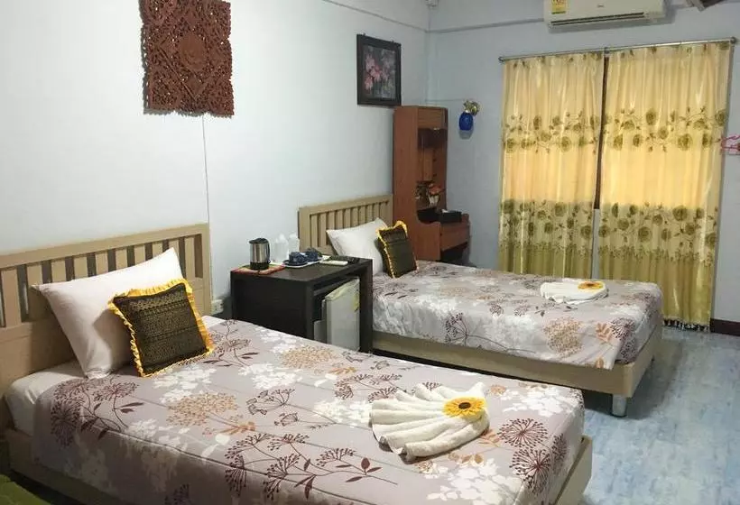 Baandin Resort And Restaurant