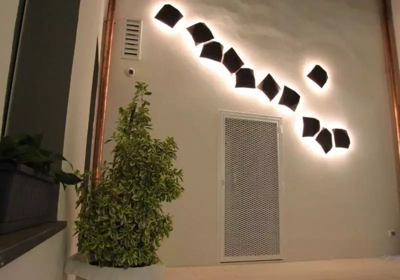 تختخواب و صبحانه Borgoleoni 18 Room And Breakfast