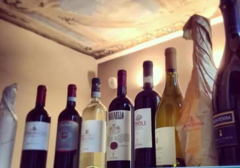 تختخواب و صبحانه Borgoleoni 18 Room And Breakfast