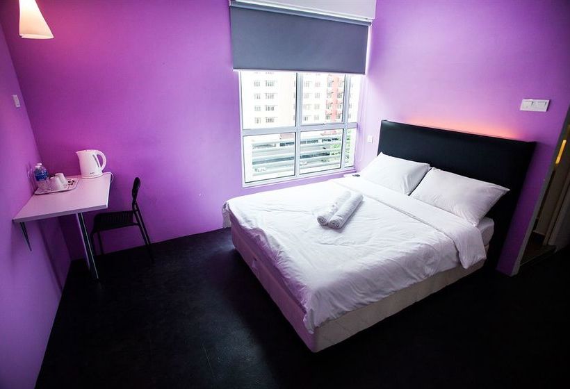 בית מלון כפרי Eiffel  Kelana Jaya