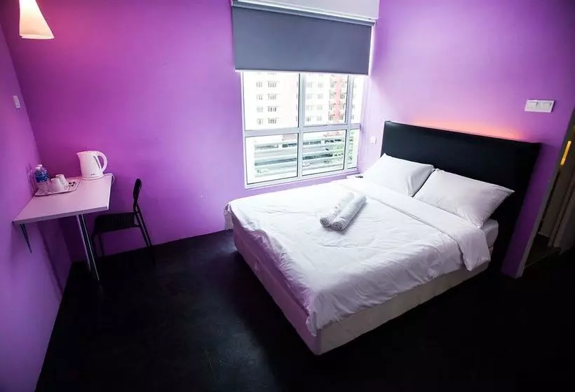 ホテル Eiffel  Kelana Jaya