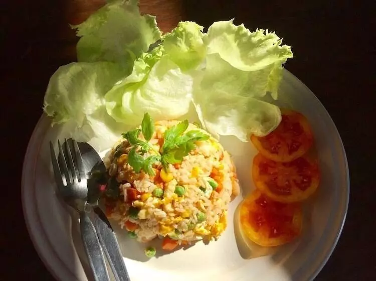 هتل Baan Ing Ping