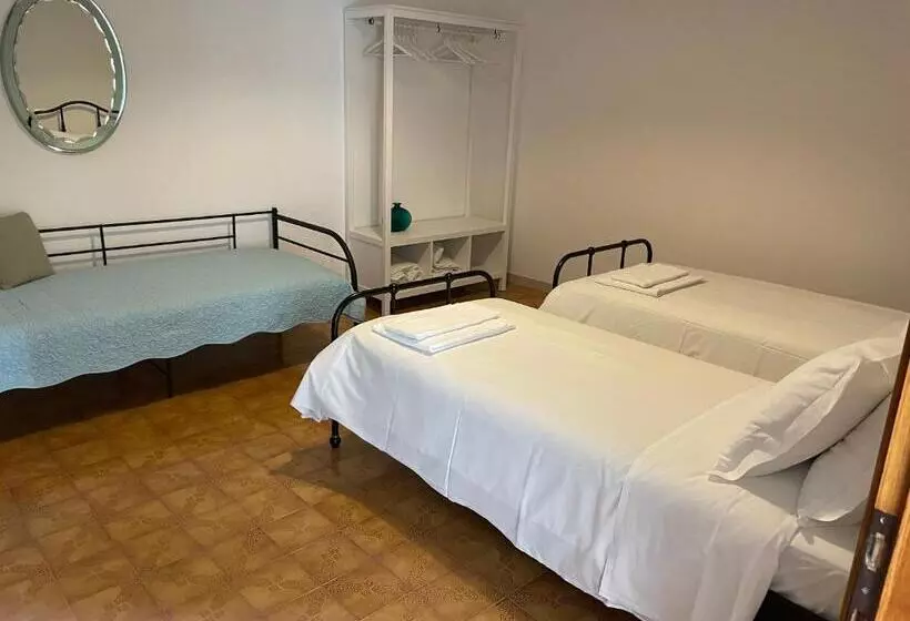 Отель B&b La Loccaia