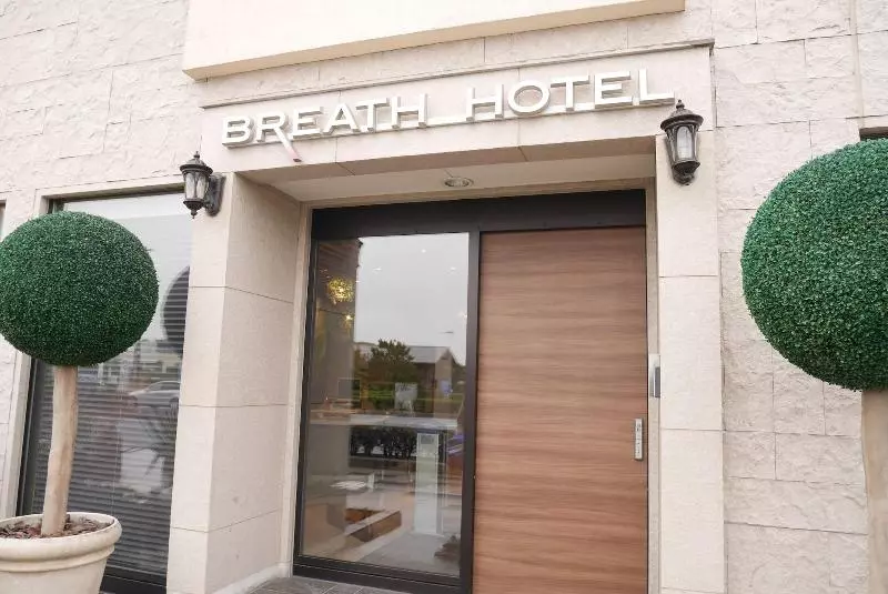 Hotel Breath