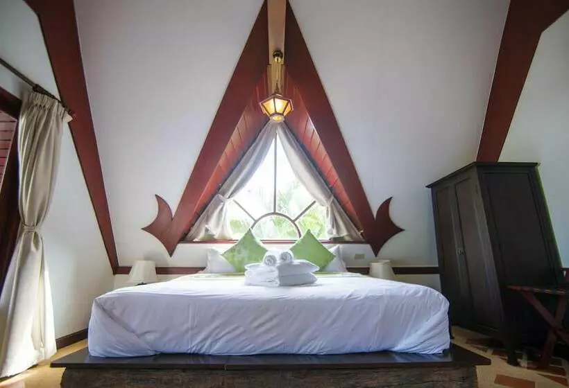 בית מלון כפרי Coco Palace Resort