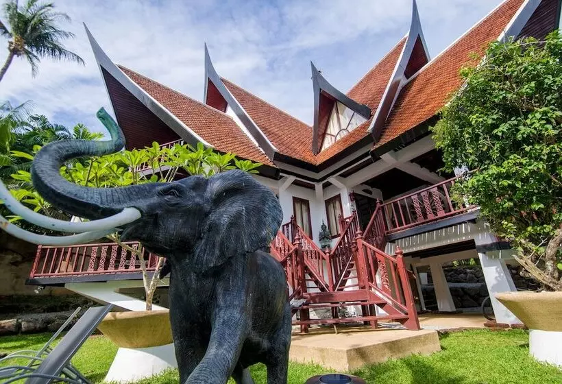 בית מלון כפרי Coco Palace Resort