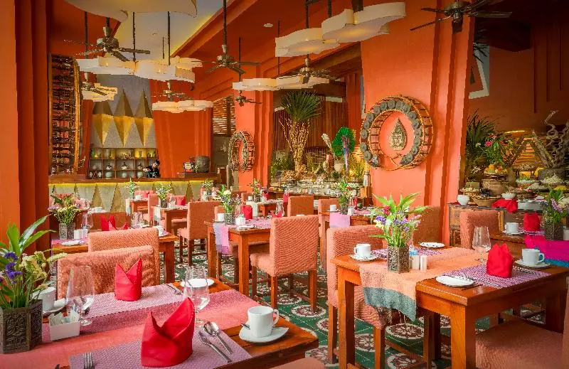 هتل Golden Temple Residence