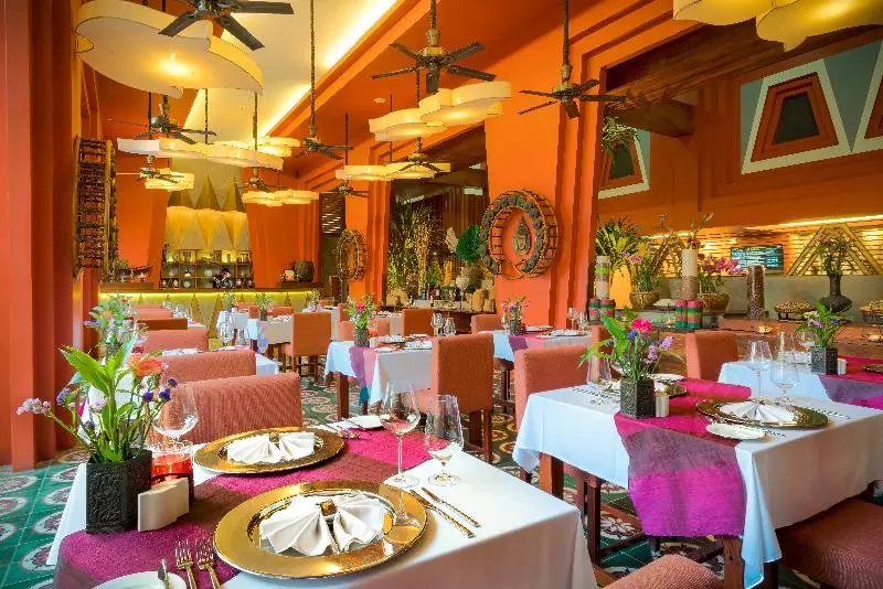 هتل Golden Temple Residence