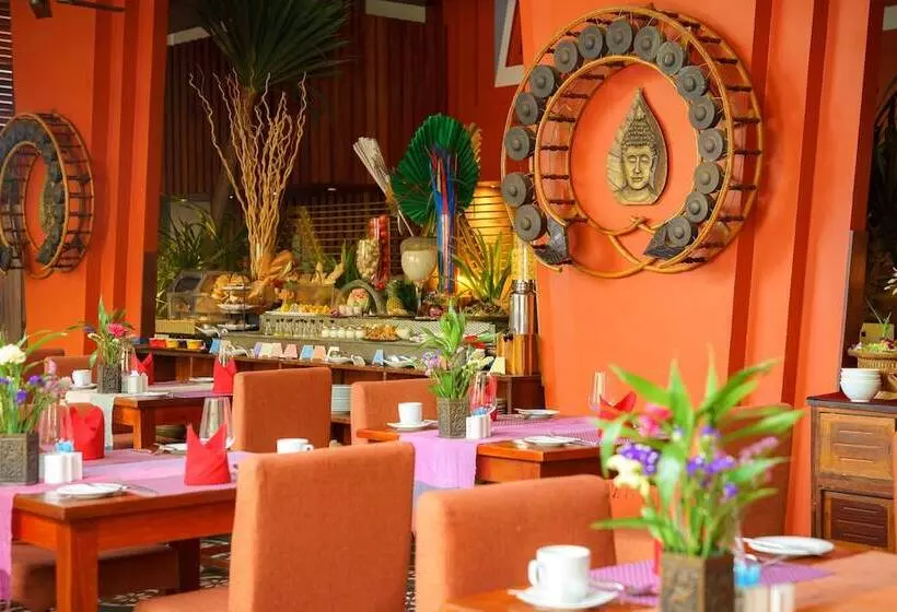 هتل Golden Temple Residence