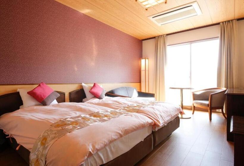 Отель Hinotani Onsen Misugi Resort