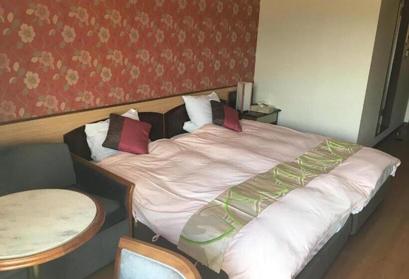 Отель Hinotani Onsen Misugi Resort