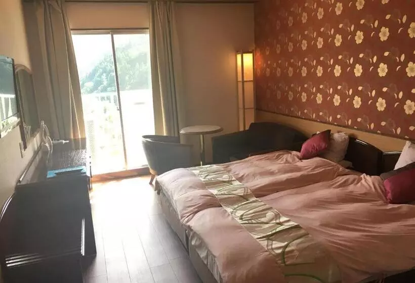 هتل Hinotani Onsen Misugi Resort