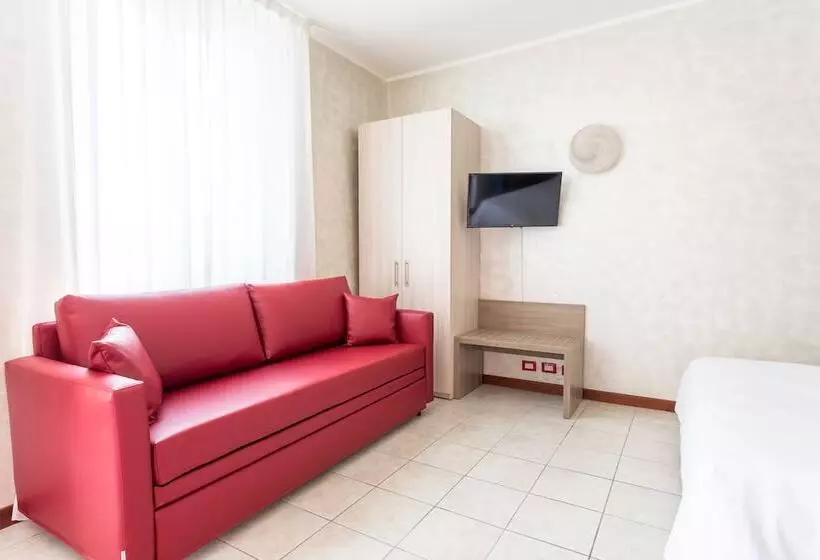 ホテル Italia Dormelletto