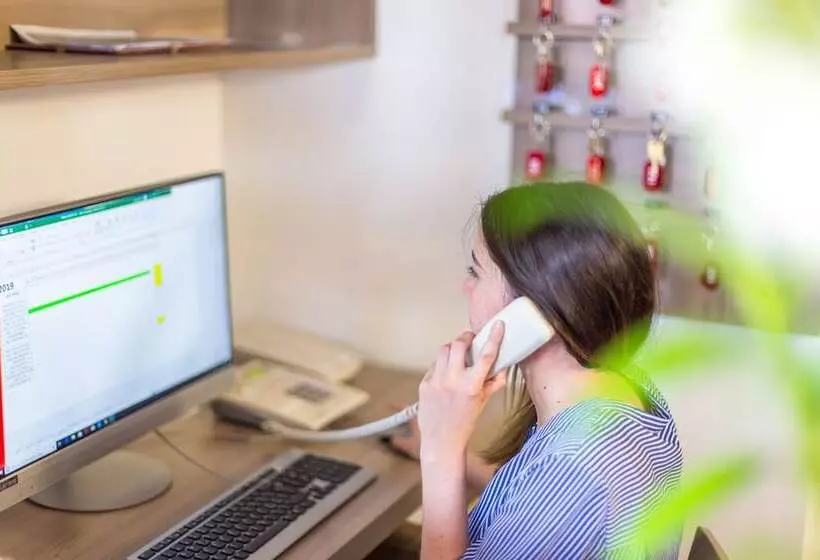 ホテル Italia Dormelletto