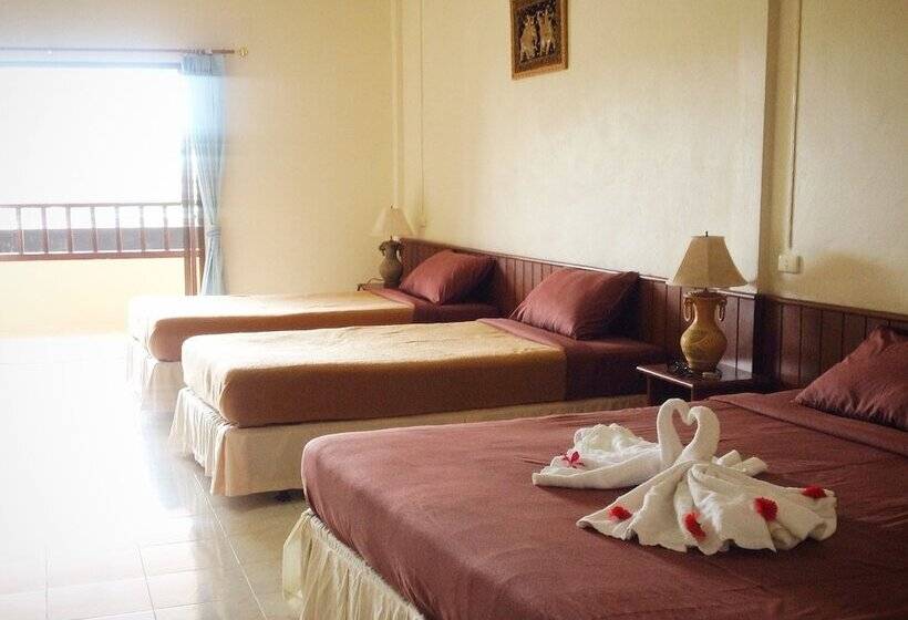 Отель Khaolak Inn