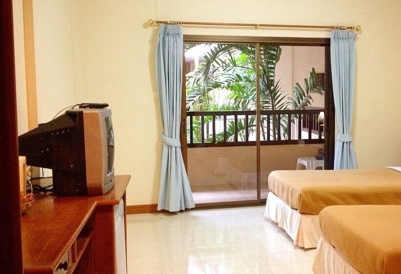 Отель Khaolak Inn