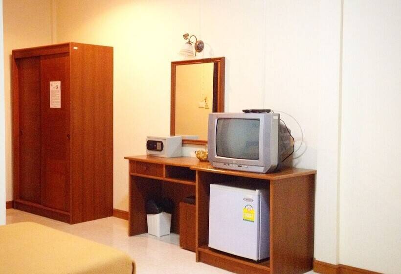 Отель Khaolak Inn