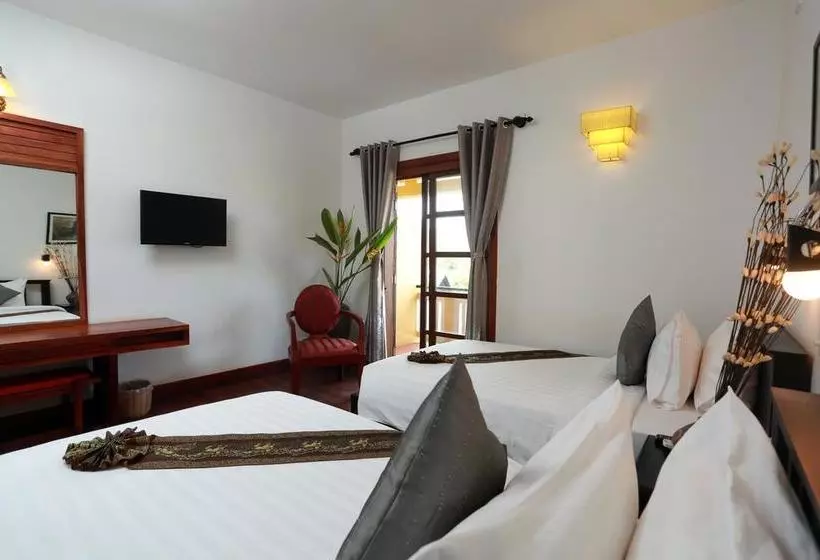 هتل Kiri Residence