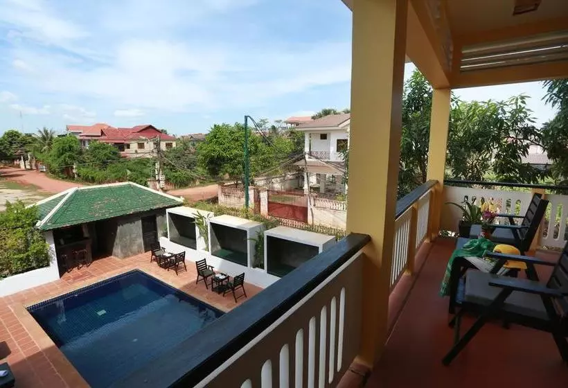 هتل Kiri Residence