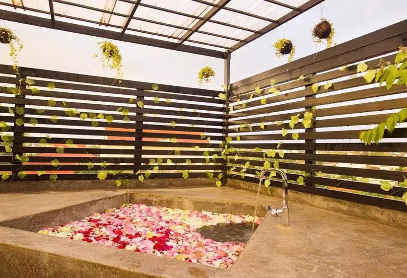 هتل Kiri Residence