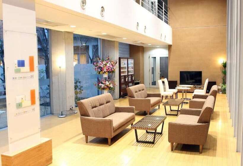 בית מלון כפרי Livemax Budget Chibamihama