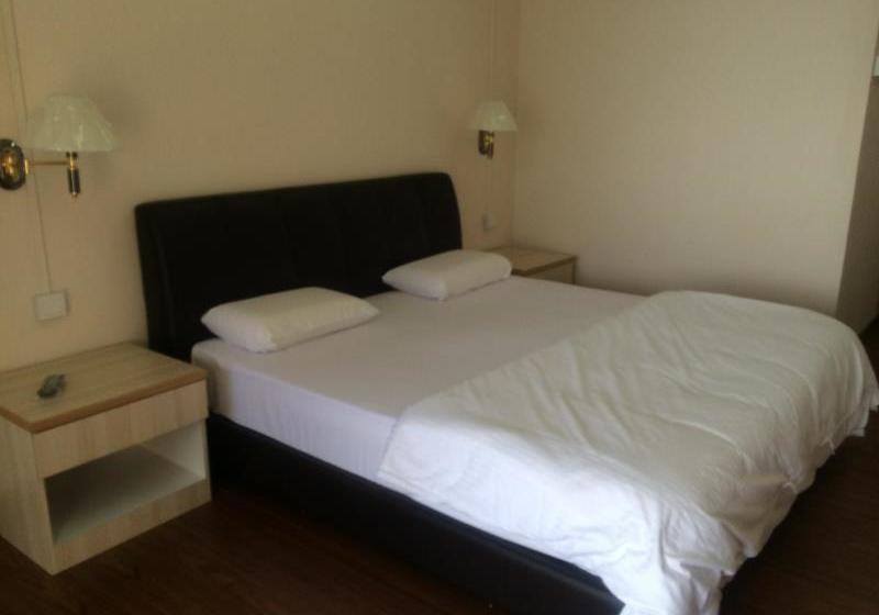 Отель New Cocohut Chalet