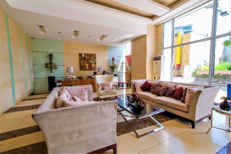 בית מלון כפרי Sunshine City Suites