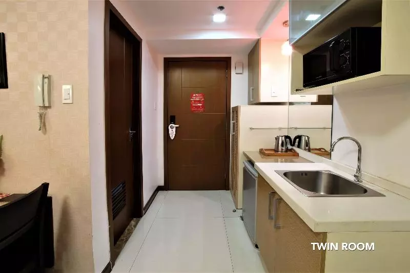 Hotel Sunshine City Suites