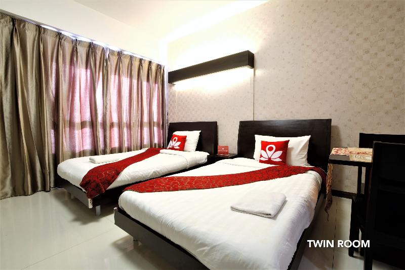 בית מלון כפרי Sunshine City Suites