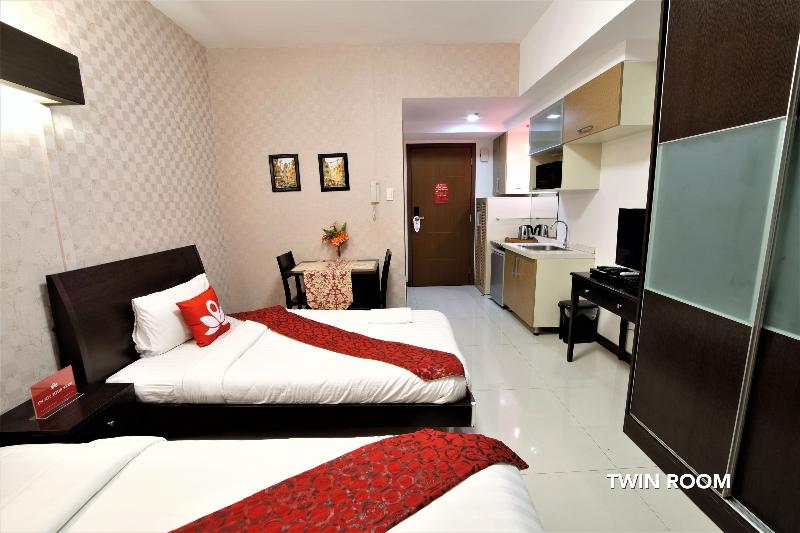 בית מלון כפרי Sunshine City Suites