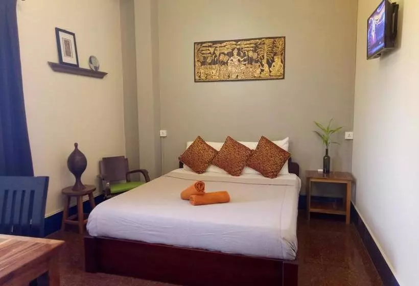 بنسيون The Cashew Nut Guesthouse