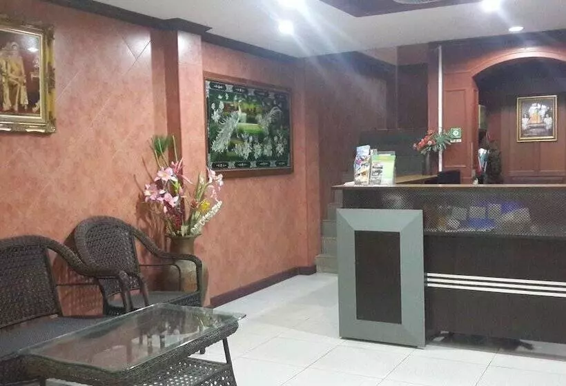 Silla Patong Hostel