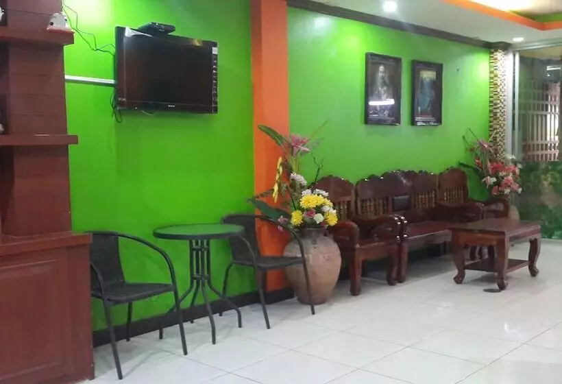 Silla Patong Hostel