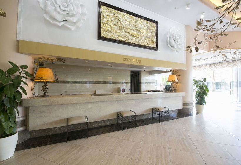 בית מלון כפרי Aoyama Garden Resort Rosa Blanca