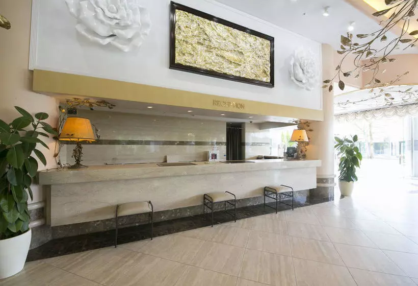 בית מלון כפרי Aoyama Garden Resort Rosa Blanca