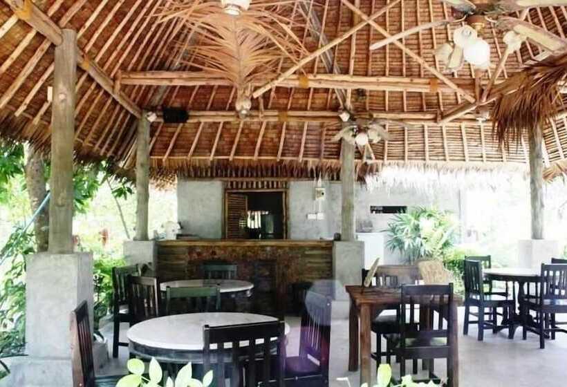 فندق Baan Taayaay