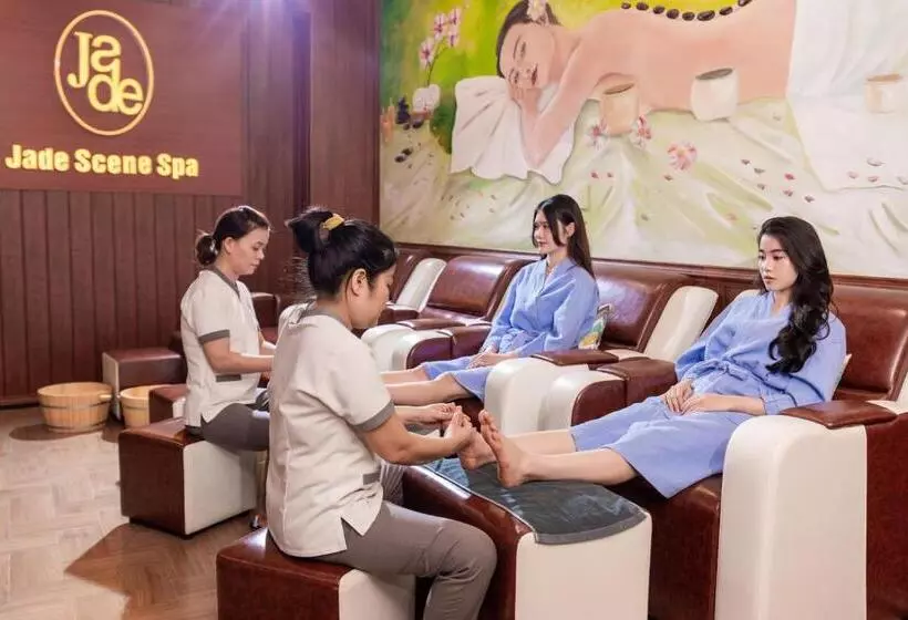 هتل Hue Serene Palace