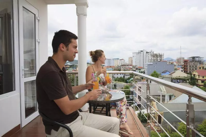 هتل Hue Serene Palace