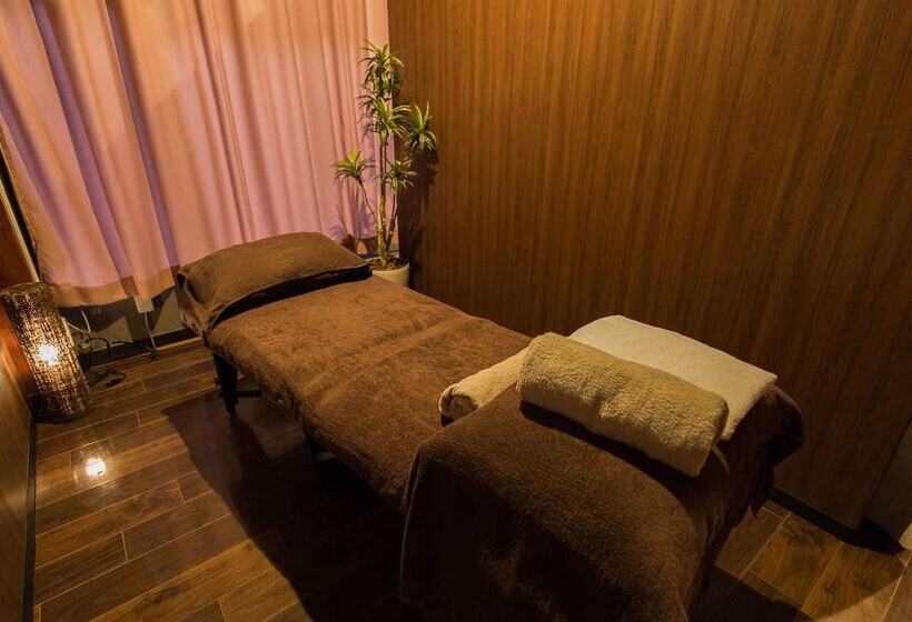 فندق Livemax Resort Kinugawa