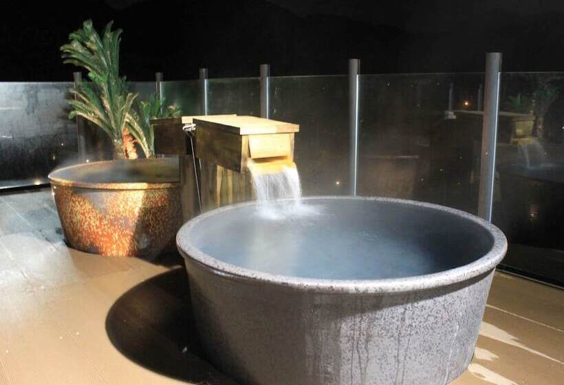 فندق Livemax Resort Kinugawa