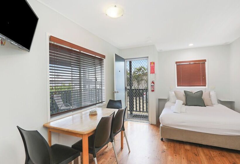 호텔 Reflections Shaws Bay   Holiday Park