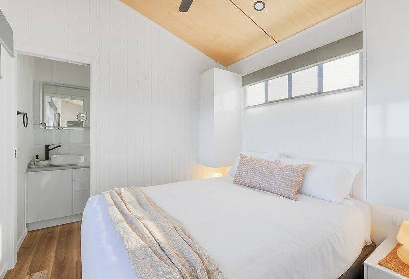 호텔 Reflections Shaws Bay   Holiday Park