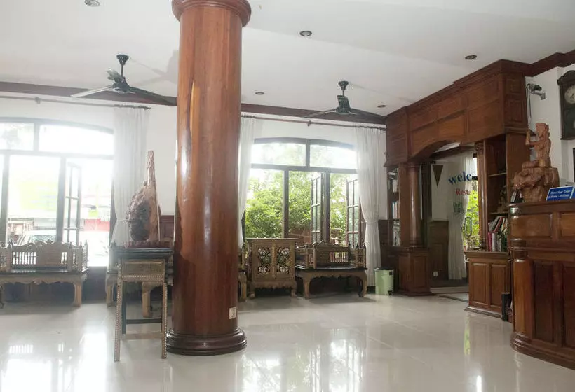 هتل Shadow Angkor Villa