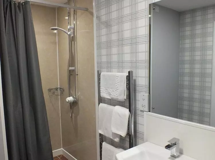 בית מלון כפרי The Crown