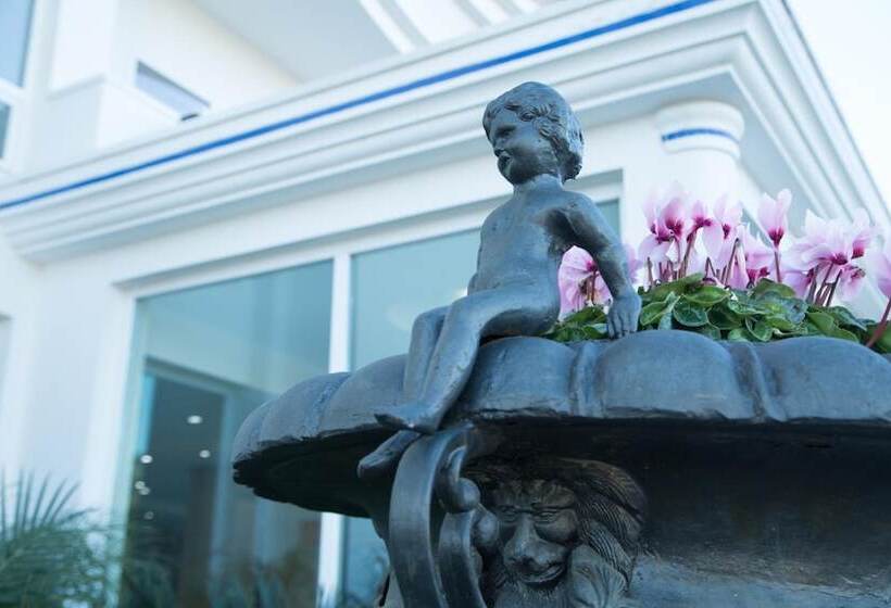 בית מלון כפרי The Queen